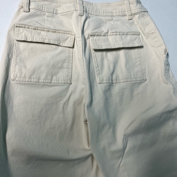 a new day women's Light Cream capri style Chinos size 6 - Picture 5 of 5